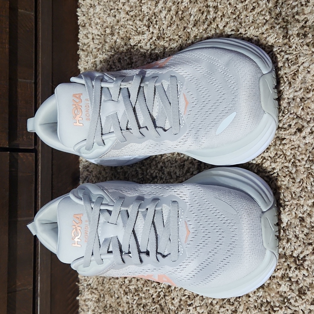 Hoka Bondi 8 tennis shoes
